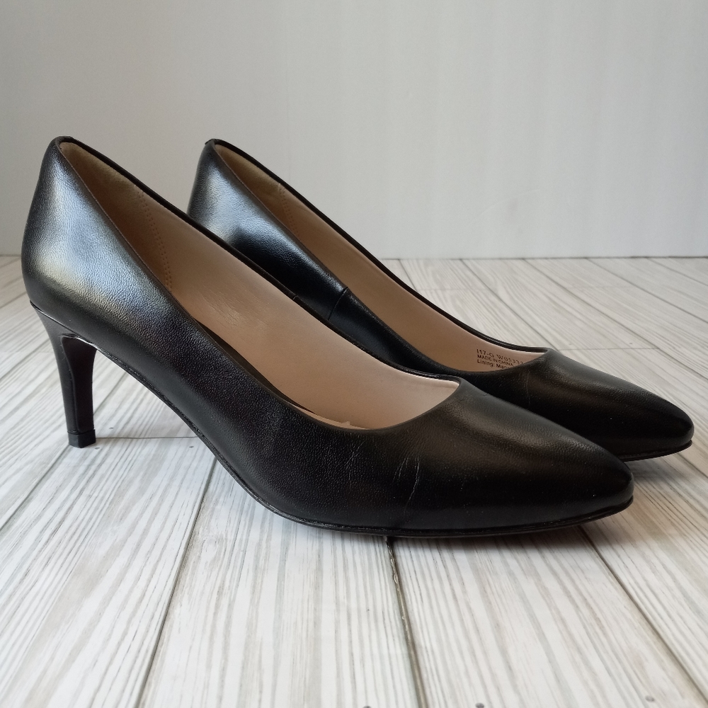 Cole Haan Classic Leather Heel Pump - Picture 5 of 9